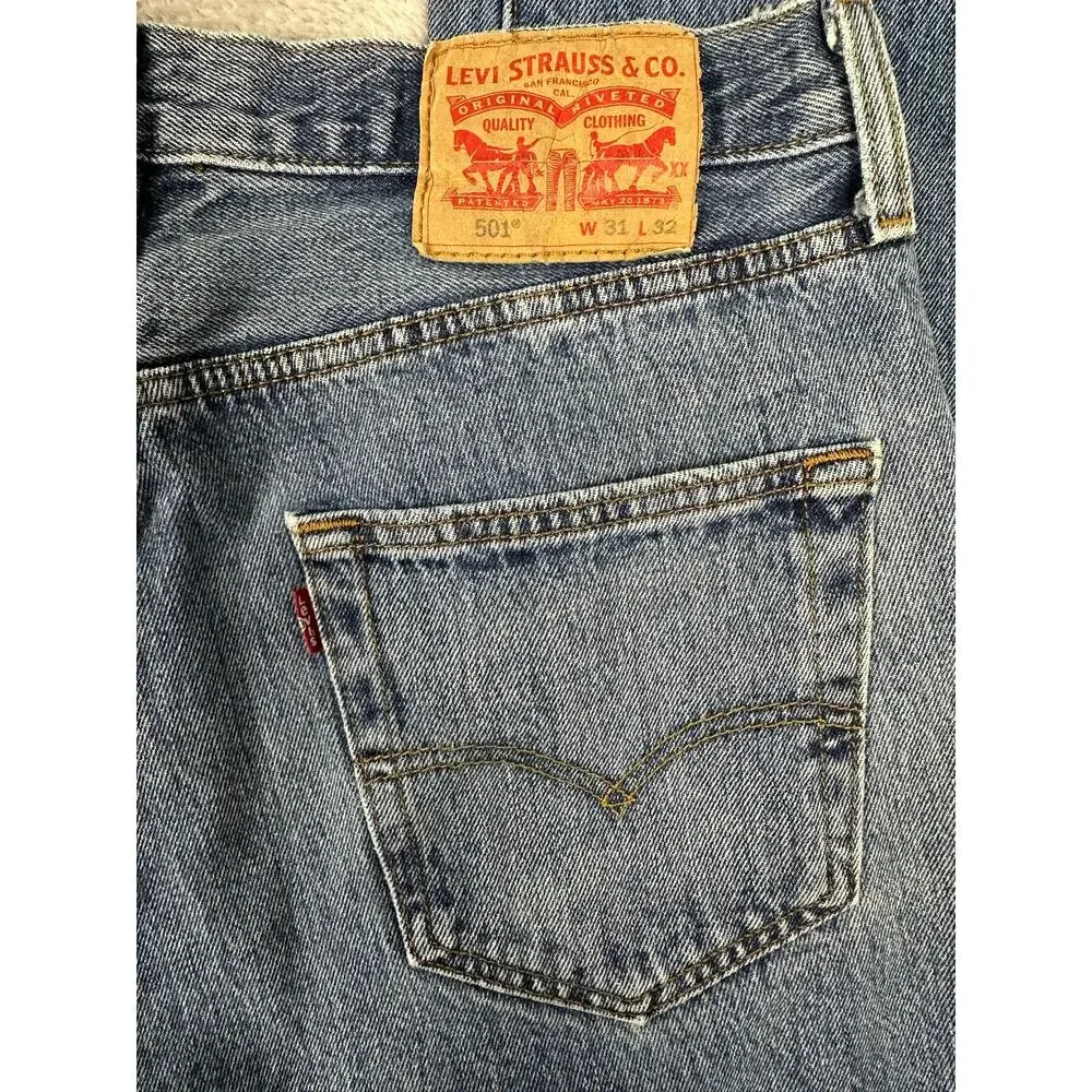 Levi's 501 xx Original Fit Mens 31x32 Medium Wash Denim Jeans Straight Leg